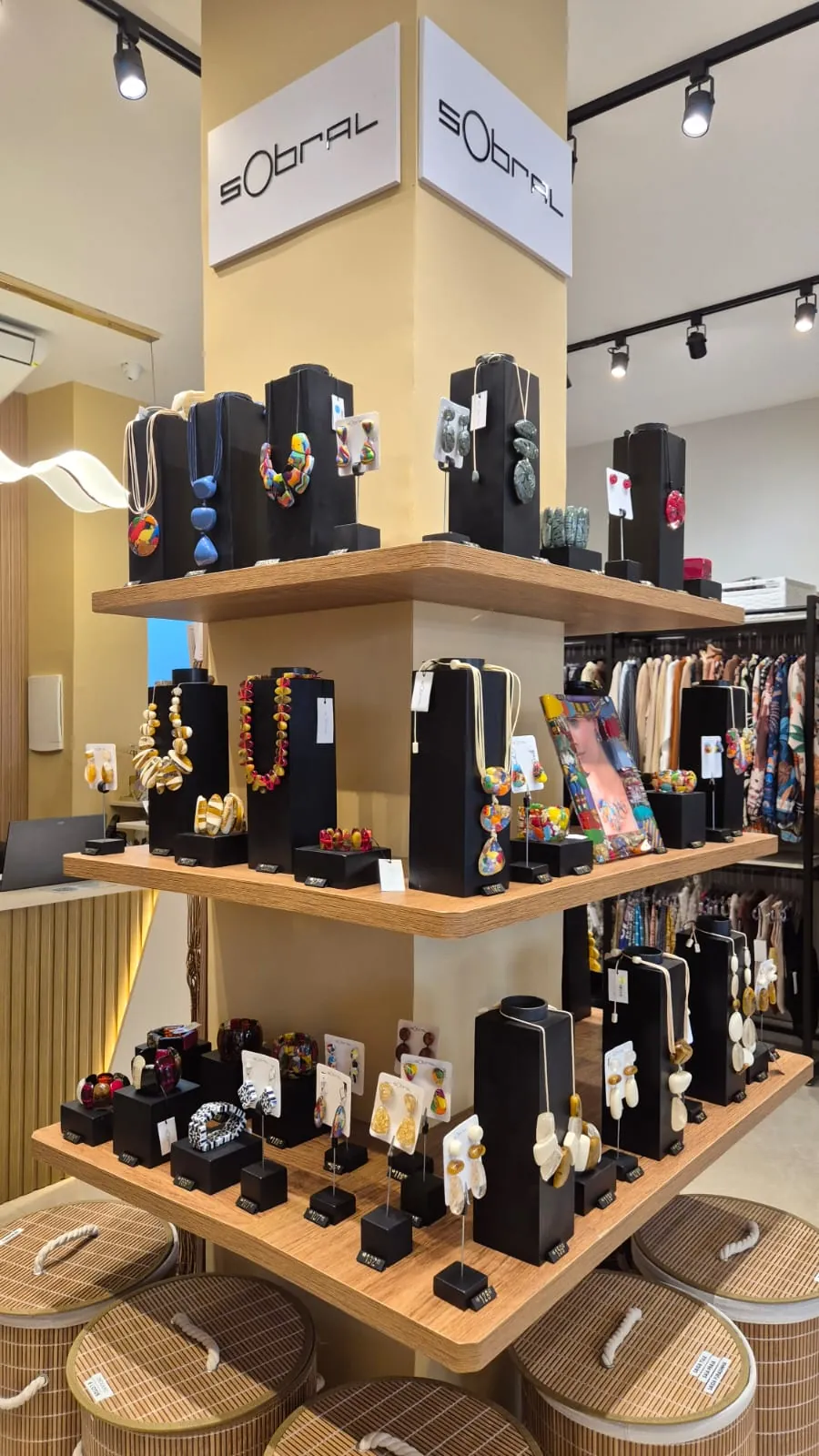 Expositor oficial Sobral Design na Rio Moda Praia em Copacabana